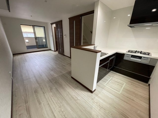 梅津罧原町の居間・リビング