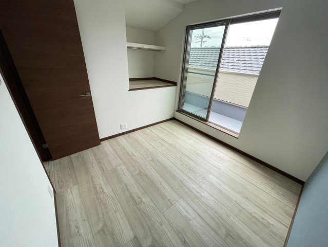 梅津罧原町の洋室