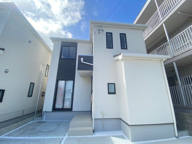 ハートフルタウンうるま市みどり町Ⅴ　全3棟　2号棟の外観