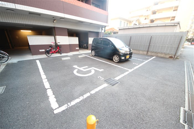 【駐車場】 | エステムコート大阪ベイエリア