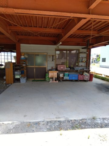 米沢市松が岬３丁目　二階建て中古住宅の外観