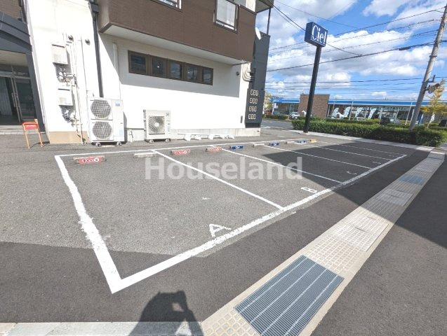 グリーンフル小雑賀の駐車場