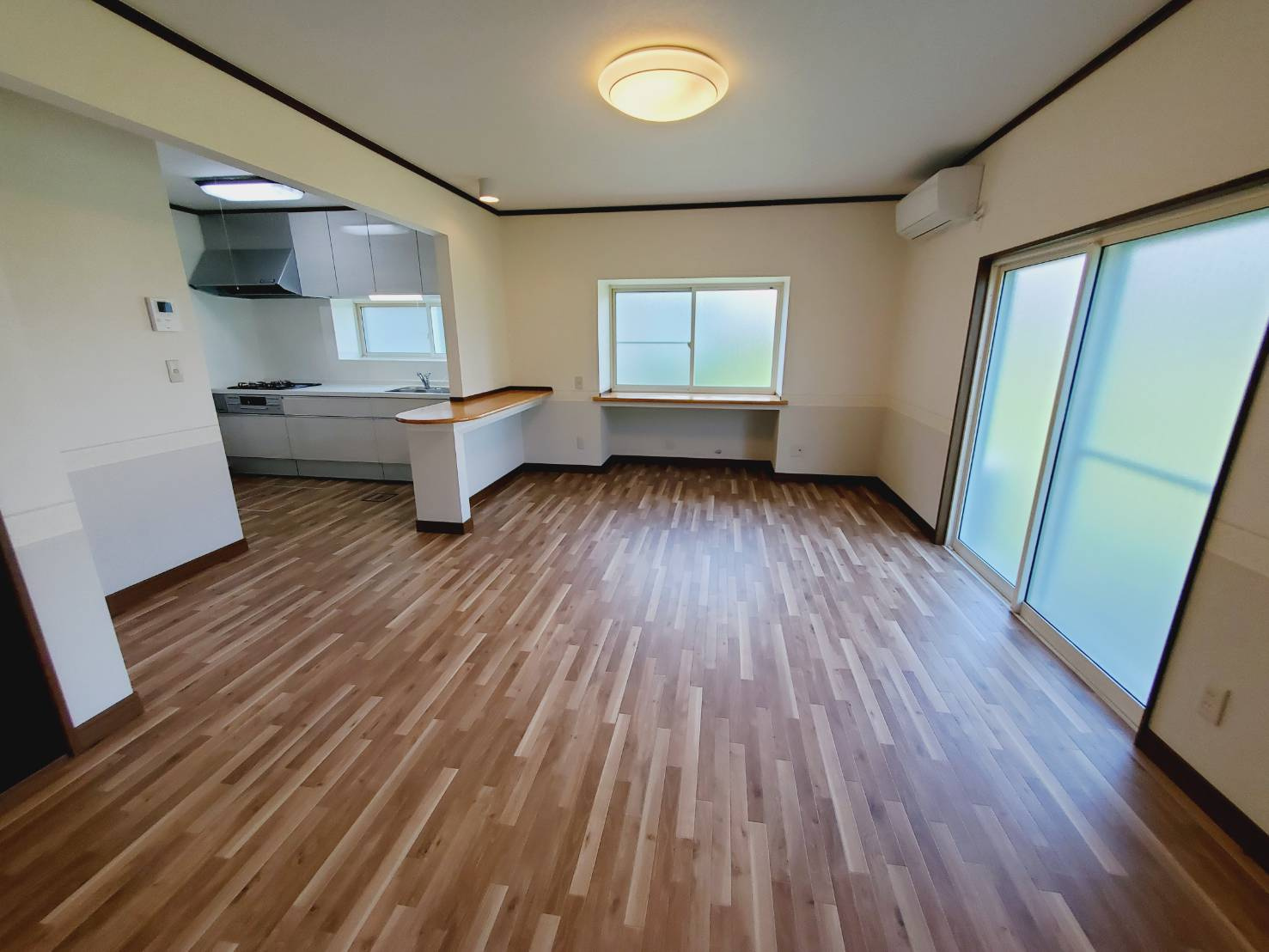 八戸市大字糠塚字前谷地の居間・リビング