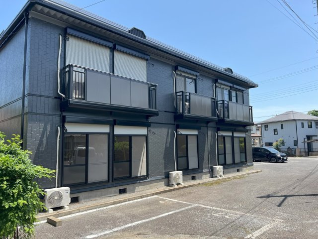 【外観】 | 取手市寺田アパート　DE棟　2棟一括 | E棟外観　2024年4月　外装リフォーム実施！