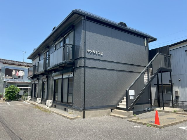【外観】 | 取手市寺田アパート　DE棟　2棟一括 | E棟外観　2024年4月　外装リフォーム実施！