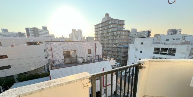 コーポこまくさ　6階　62.61㎡　最　上階　リ　ノベーション済の展望