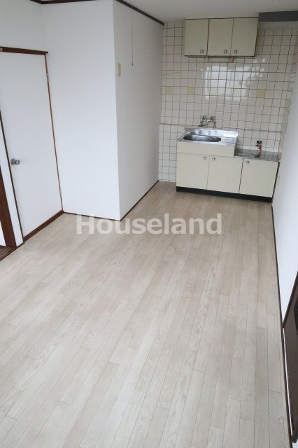 和歌山市松江中３丁目の賃貸マンションの居間・リビング