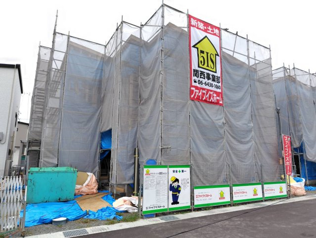明石市大久保町八木　新築一戸建　第2期2号棟の外観|制振装置を採用した住宅を現在建築中です。敷地には2台駐車が可能です。日当たりも良好です！