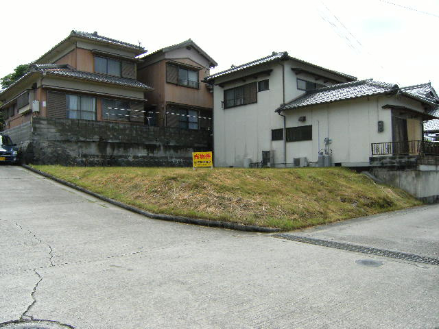 上万呂土地の外観