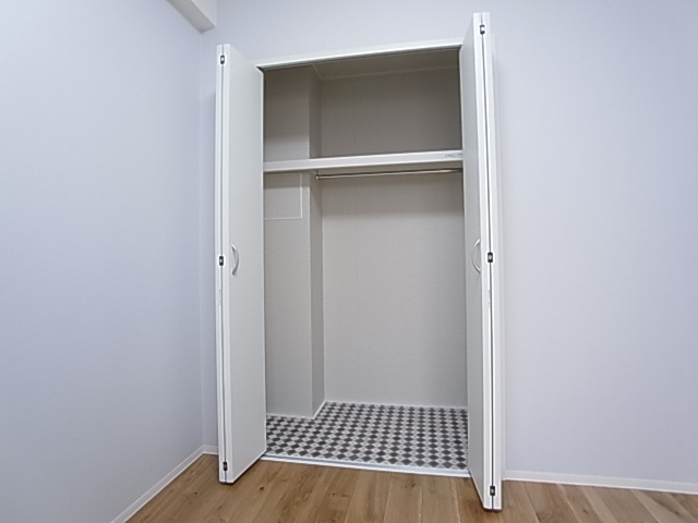 神戸市兵庫区湊町４丁目の賃貸マンションの収納|クローゼット