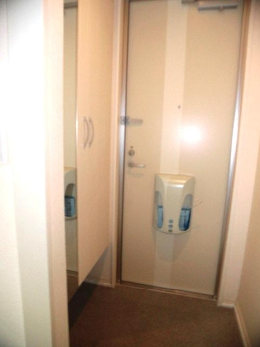 ブライトコート花繰 B棟の玄関|B102 玄関