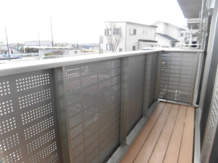 ブライトコート花繰 B棟のバルコニー|B102 バルコニー