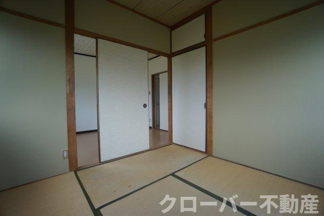 コーポサンライズの和室