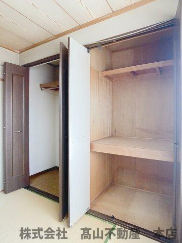 稲元滝口邸・南の収納