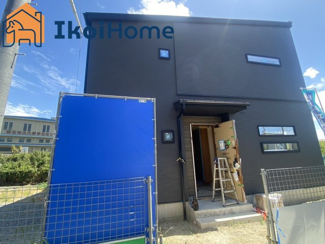 明石市大久保町八木　新築一戸建　第2期5号棟の外観|制振装置を採用した住宅を現在建築中です。敷地には2台駐車が可能です。日当たりも良好です！