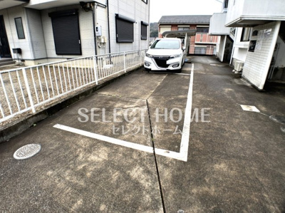 【駐車場】 | レティシア幸田町 | 駐車場に車を止められます