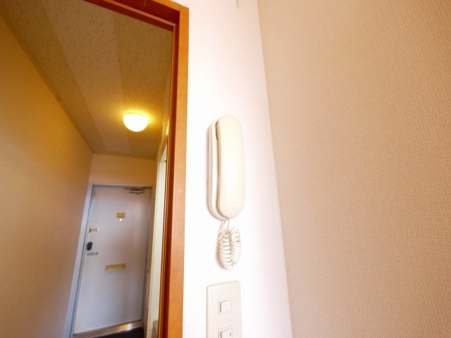 レオパレスＦｏｎｄ　Ｖｉｌｌａｇｅのセキュリティ|インターホーン