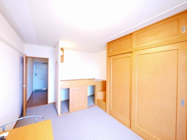 レオパレスＦｏｎｄ　Ｖｉｌｌａｇｅの居間・リビング|物件の内装です