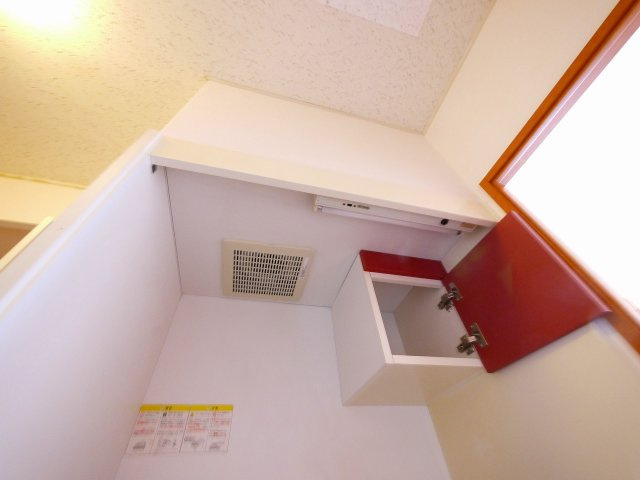 レオパレスＦｏｎｄ　Ｖｉｌｌａｇｅの設備|棚