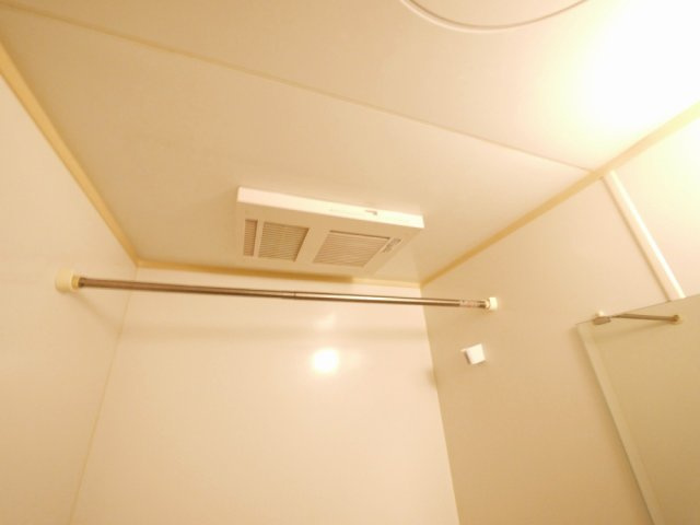 レオパレスＦｏｎｄ　Ｖｉｌｌａｇｅの設備|浴室乾燥機