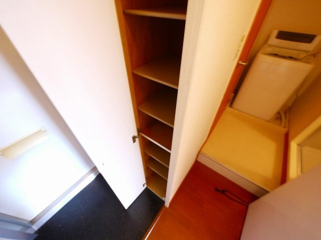 レオパレスＦｏｎｄ　Ｖｉｌｌａｇｅの設備|下駄箱