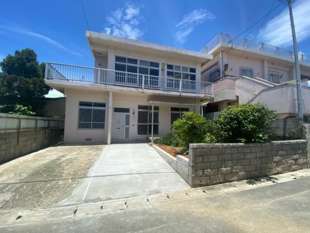 名護市宮里5丁目　中古戸建の外観