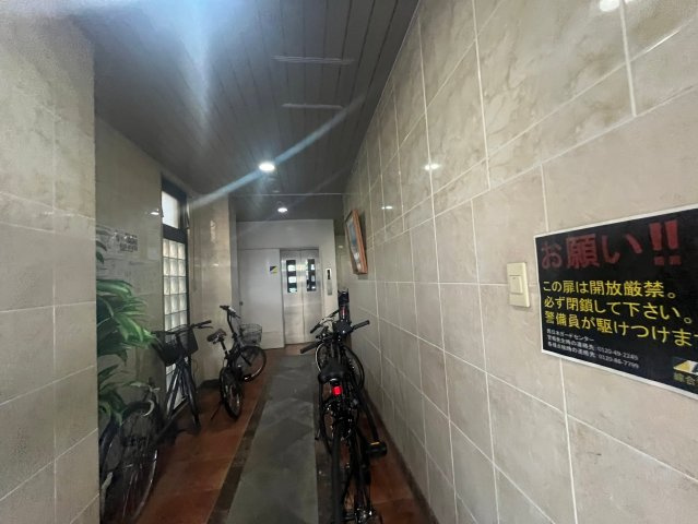 緑橋大発マンションのエントランス|ゆとりのあるエントランスです