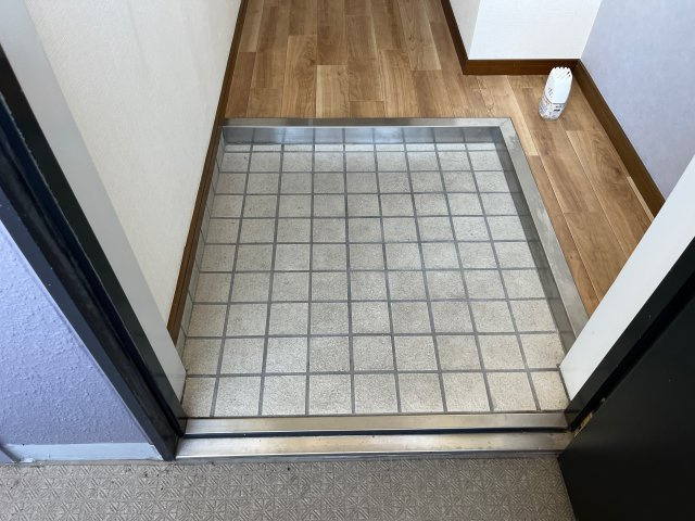 パストラル青山の玄関