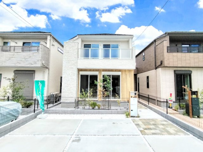 【外観】 | ◇◆荏田西5丁目新築全4棟　3号棟◆◇ | ◆一戸建てを中心とした街並みが整然と続き、周辺は高い建物が建っていないので、緑の多い閑静な趣を感じる環境です。街並みや周辺環境も重要なポイントです！！