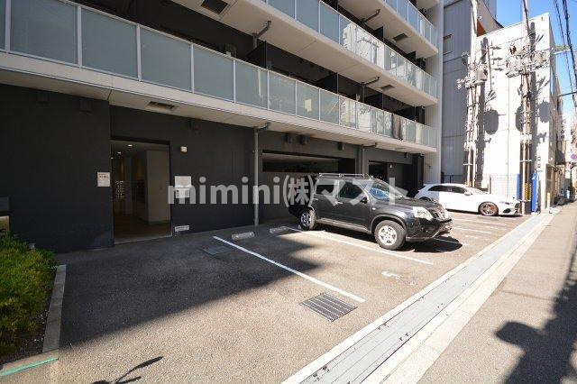 ドゥーエ立売堀の駐車場
