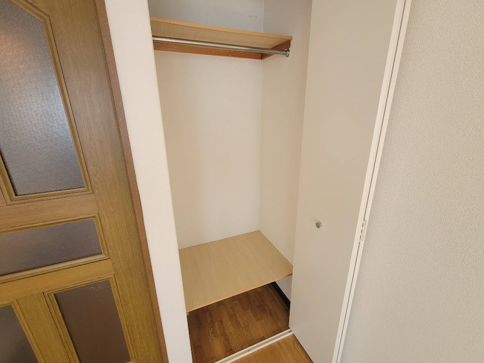 ユニバーシティ丸光の収納