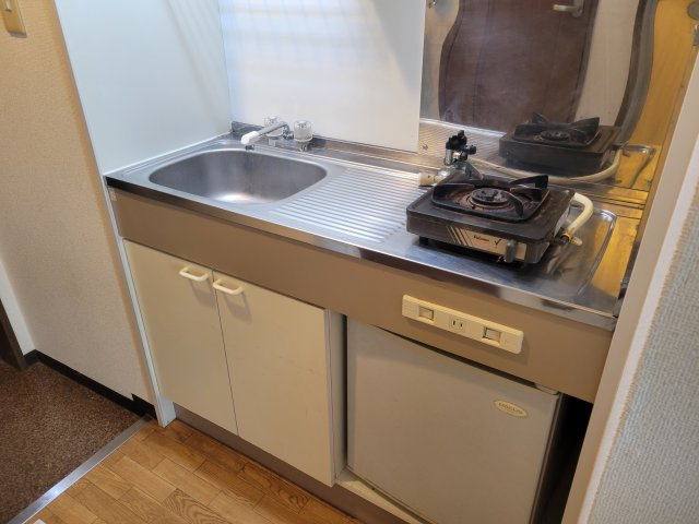 ユニバーシティ丸光のキッチン