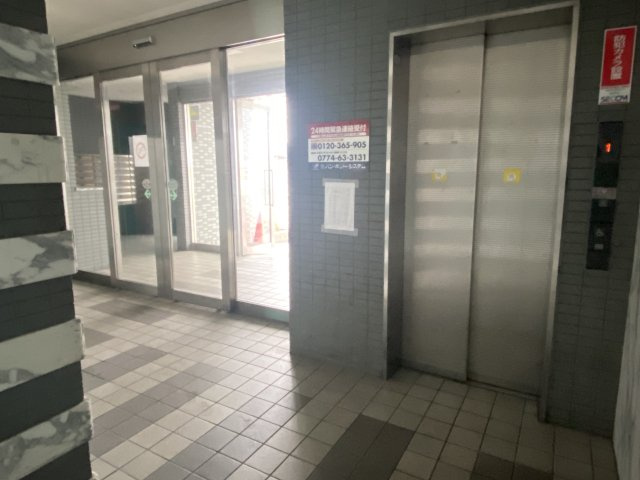 ユニバーシティ丸光のロビー