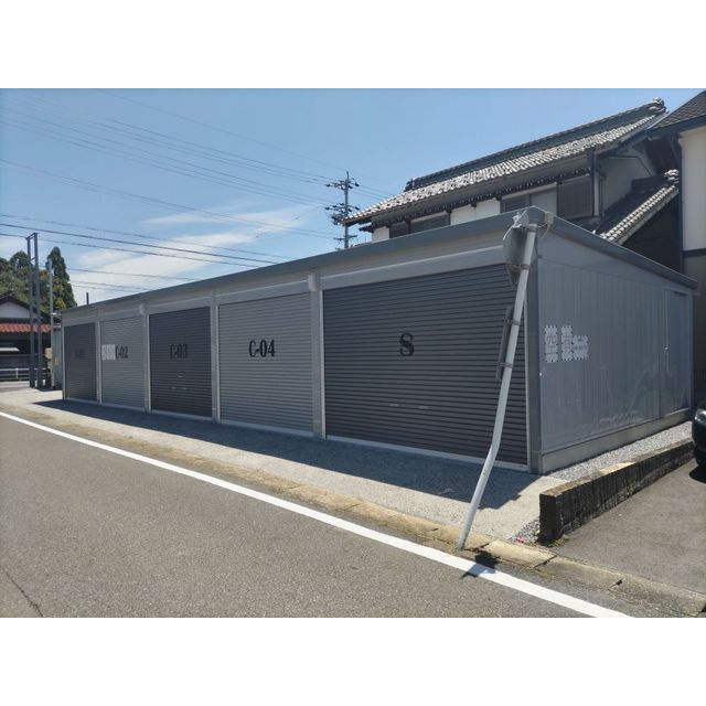 安八郡神戸町大字神戸の倉庫