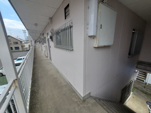 西町グリーンハイツのロビー
