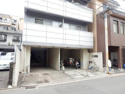 ドエル1号館S・Yのエントランス