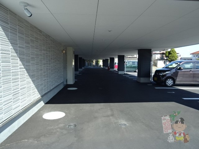 ＶｅｎｔＶｅｒｔ(ヴァンヴェール)の駐車場