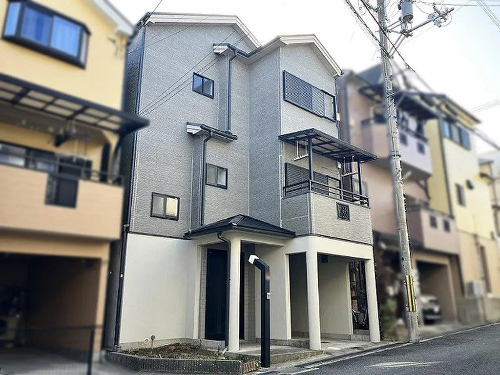 津田東町１丁目　中古一戸建ての外観|新しい生活にいかがでしょうか？外観はお住まいの顔になります。こだわりたいポイントですね。外壁塗装や屋根塗装のご相談も承っております。
■現地内覧・資金計画相談・住宅ローン相談もお問合せ受付中■