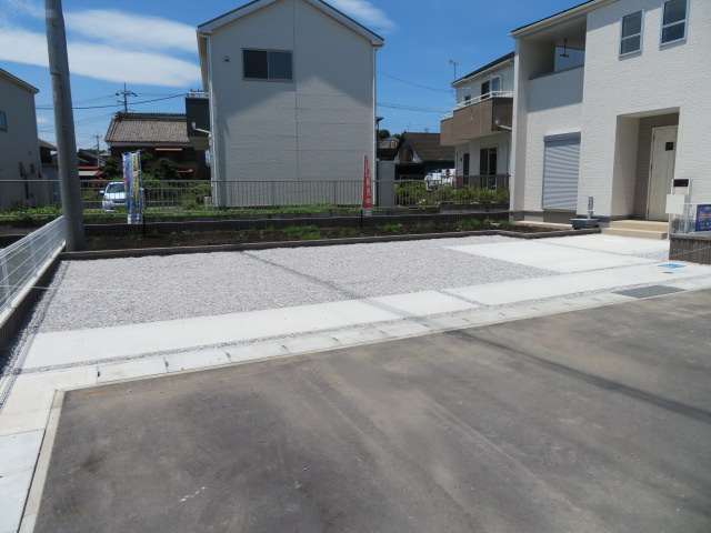 高崎市岩鼻町第３（全5棟）2号棟の駐車場