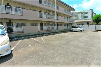 【駐車場】 | ルミエール山合 | 駐車場があります