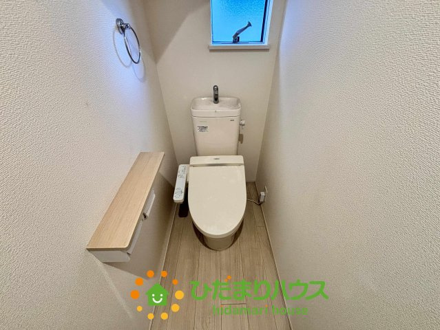 加須市南篠崎2丁目　中古一戸建て　のトイレ