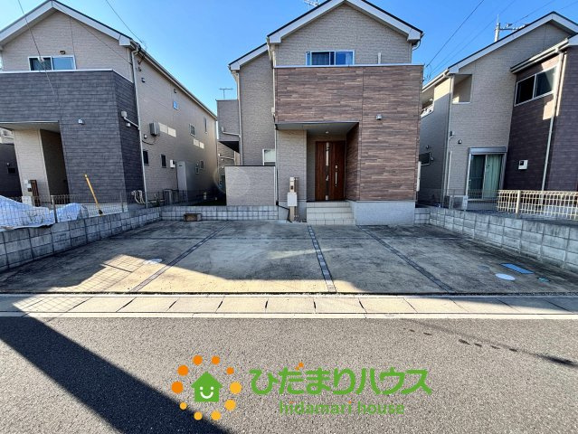 加須市南篠崎2丁目　中古一戸建て　の駐車場