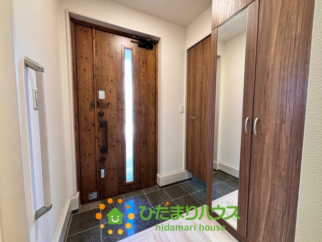 加須市南篠崎2丁目　中古一戸建て　の玄関