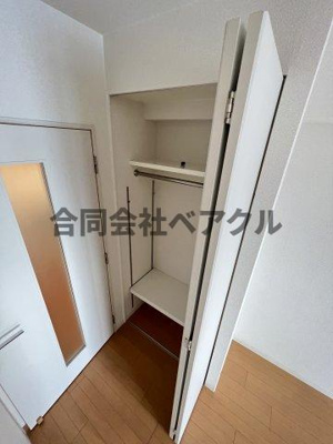 【収納】 | プレサンスNEO京都烏丸 | たっぷりとした収納スペースです