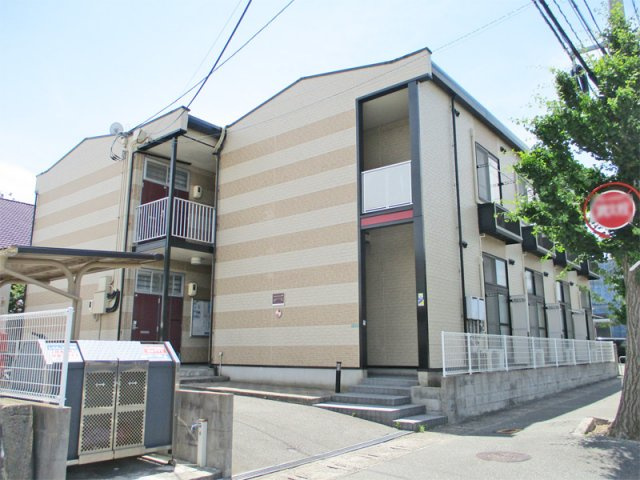 レオパレスレクエルド新下関の外観