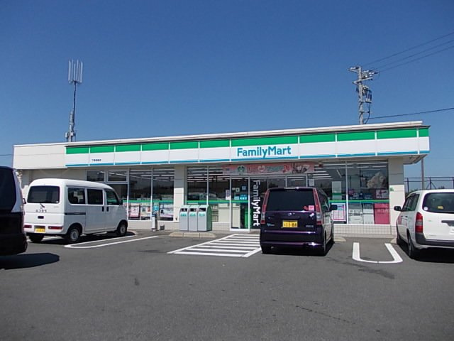 グランテリアⅡの周辺|ファミリーマートまで1000m
