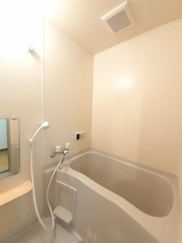 カーサ・ソレアードⅡ番館の浴室