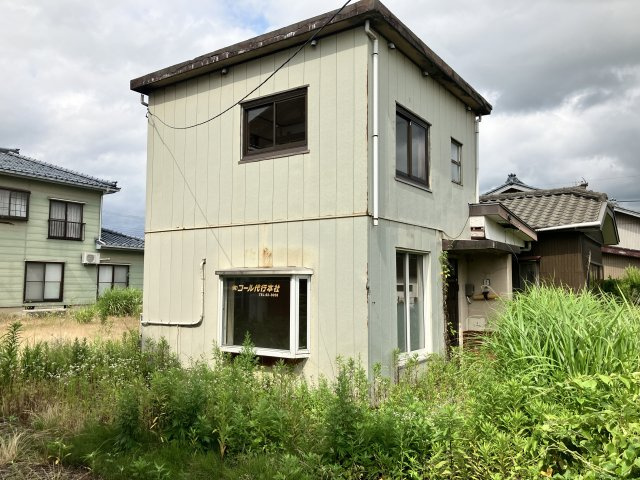 新潟県見附市熱田町313-1他10筆　土地建物（未登記物件有）※商談中の外観|物件の外観です