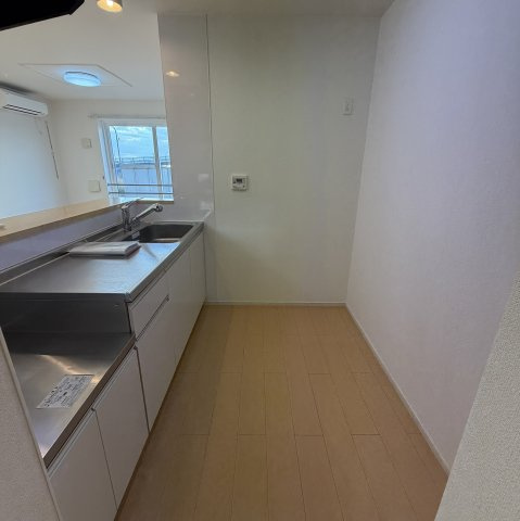 メゾン・ド・マリンⅠのキッチン|きれいなキッチンです