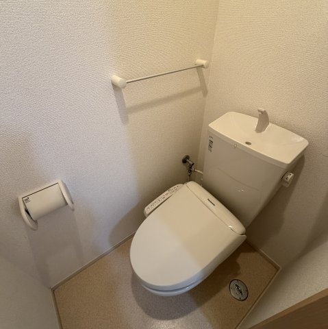 メゾン・ド・マリンⅠのトイレ|コンパクトで使いやすいトイレです